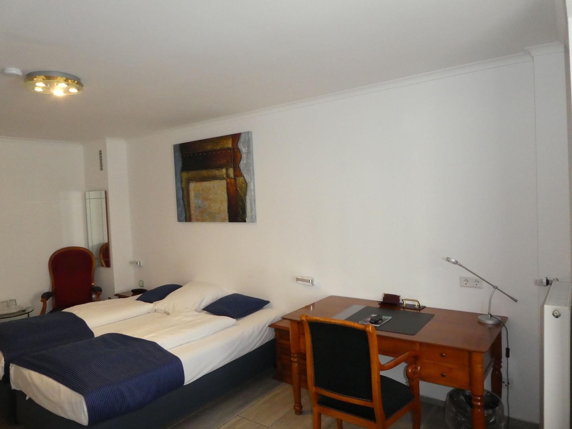 Hotel Terminus デュッセルドルフ エクステリア 写真