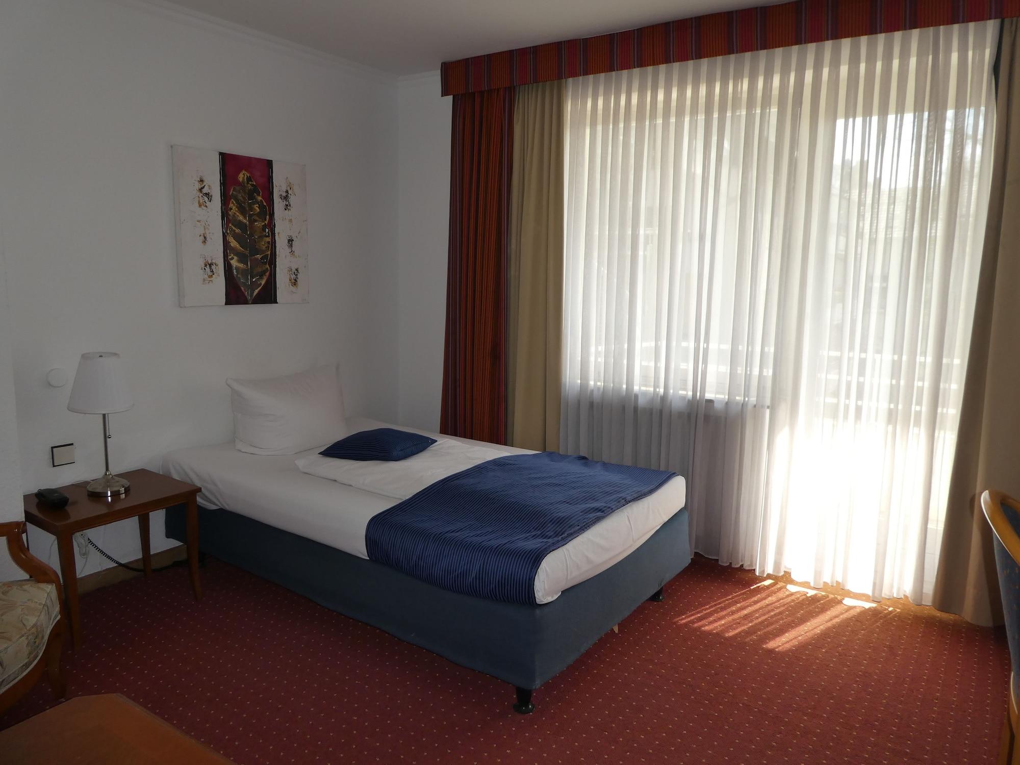 Hotel Terminus デュッセルドルフ エクステリア 写真