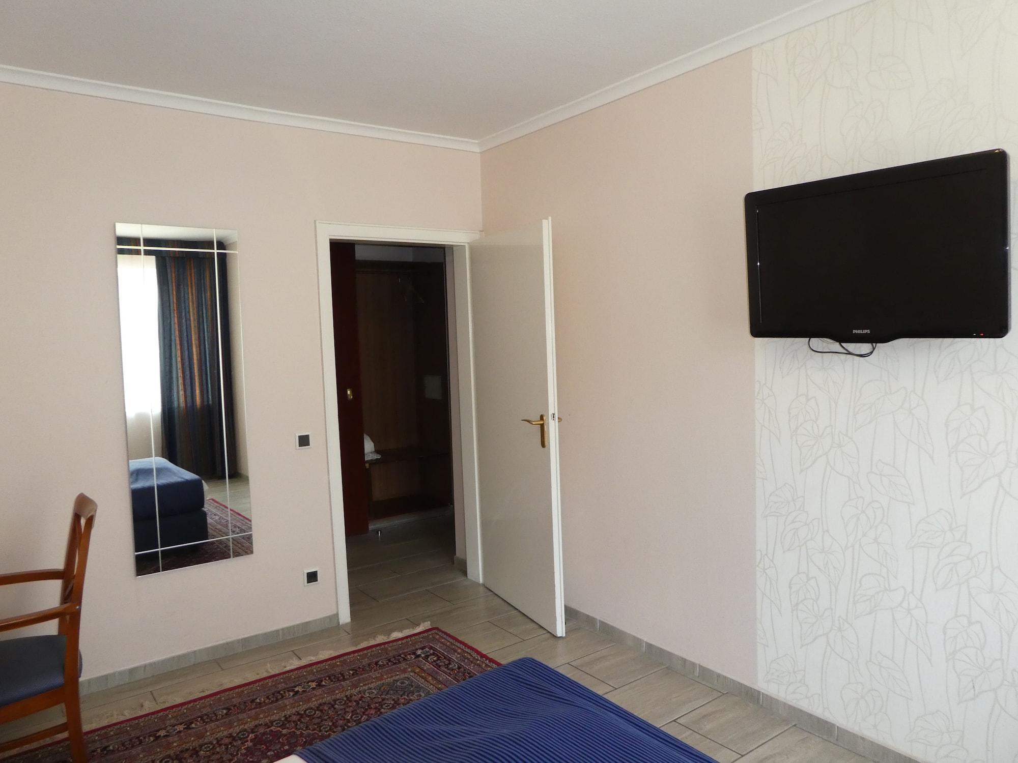 Hotel Terminus デュッセルドルフ エクステリア 写真