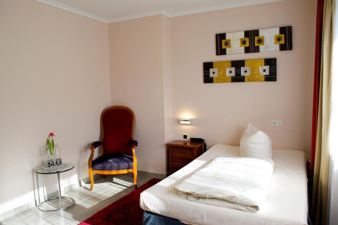 Hotel Terminus デュッセルドルフ エクステリア 写真