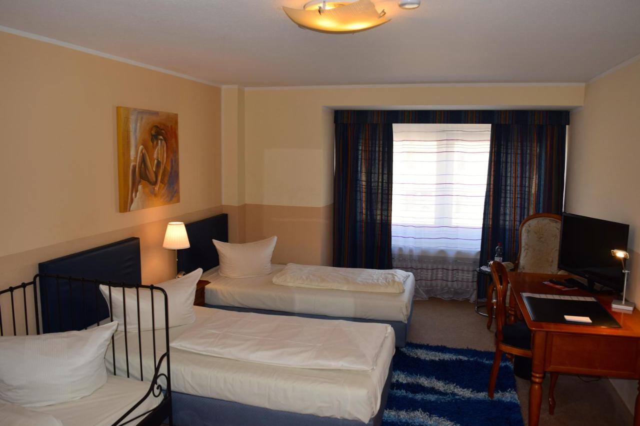 Hotel Terminus デュッセルドルフ エクステリア 写真